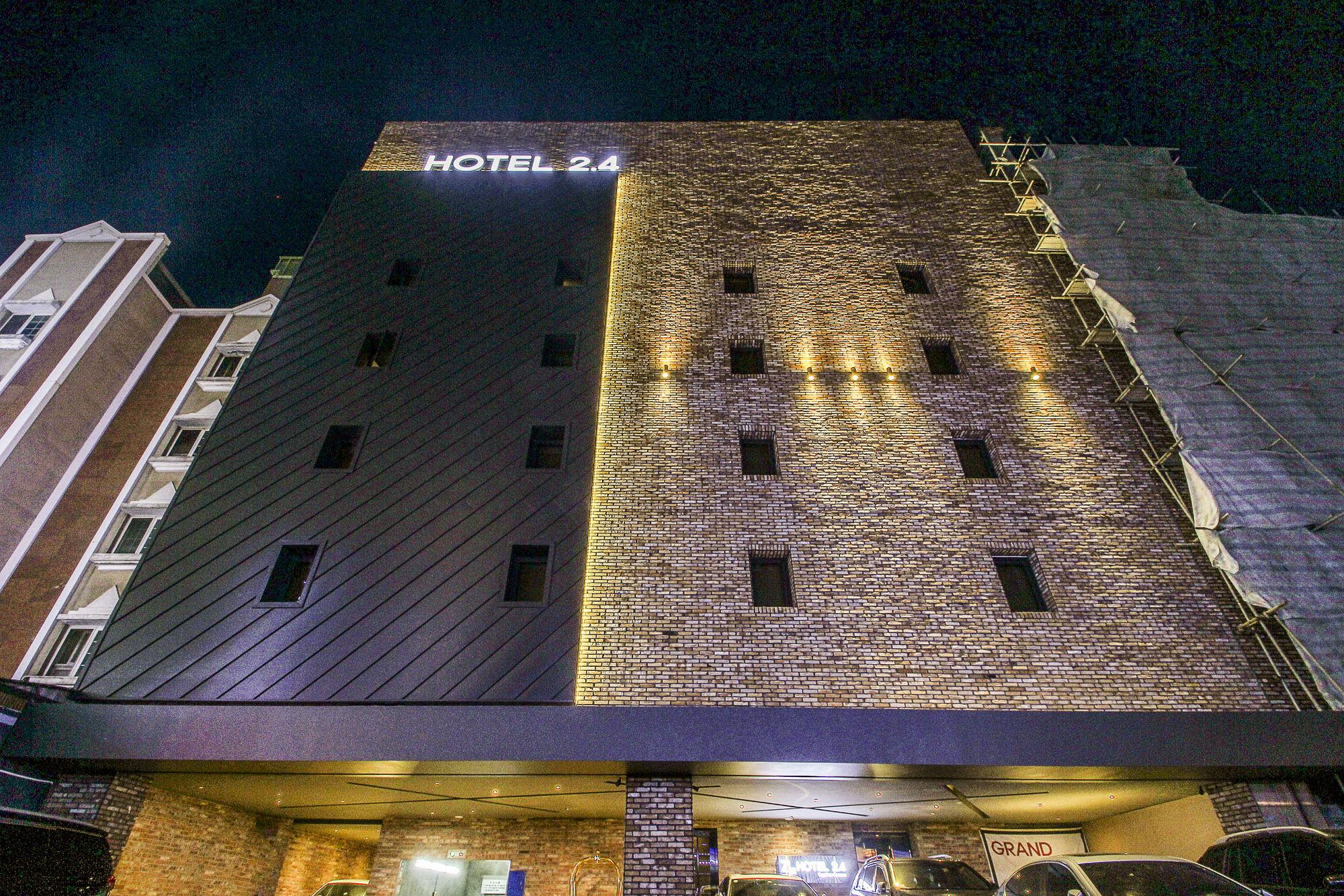 Hotel 2.4 Сеул Екстер'єр фото