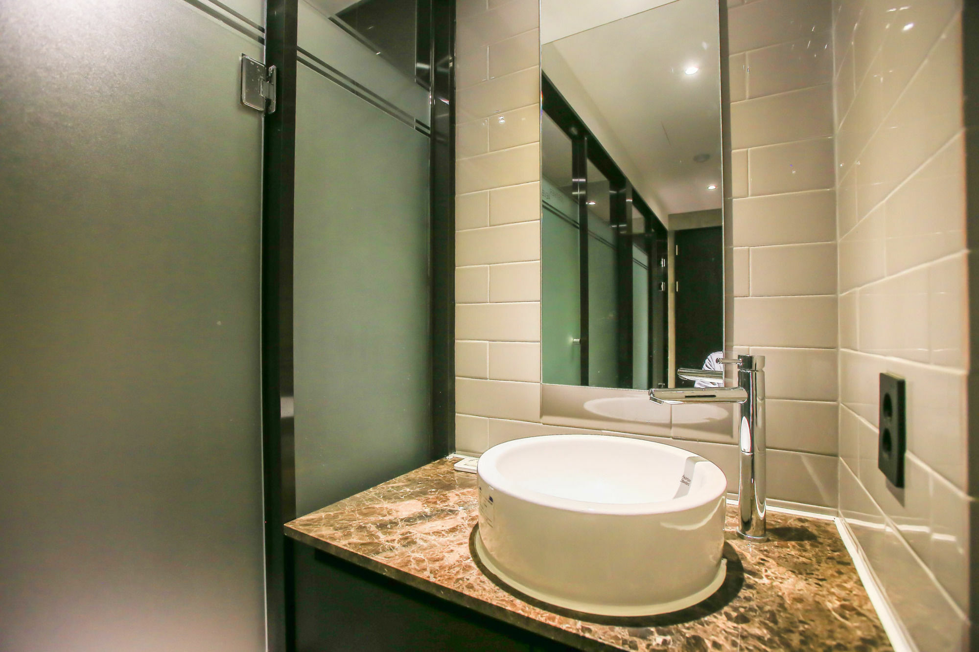 Hotel 2.4 Сеул Екстер'єр фото